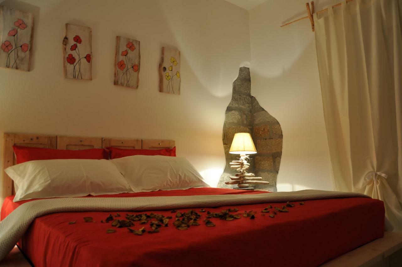 B&B Les Chambres Rooms & Suite Santa Teresa Gallura Exterior foto