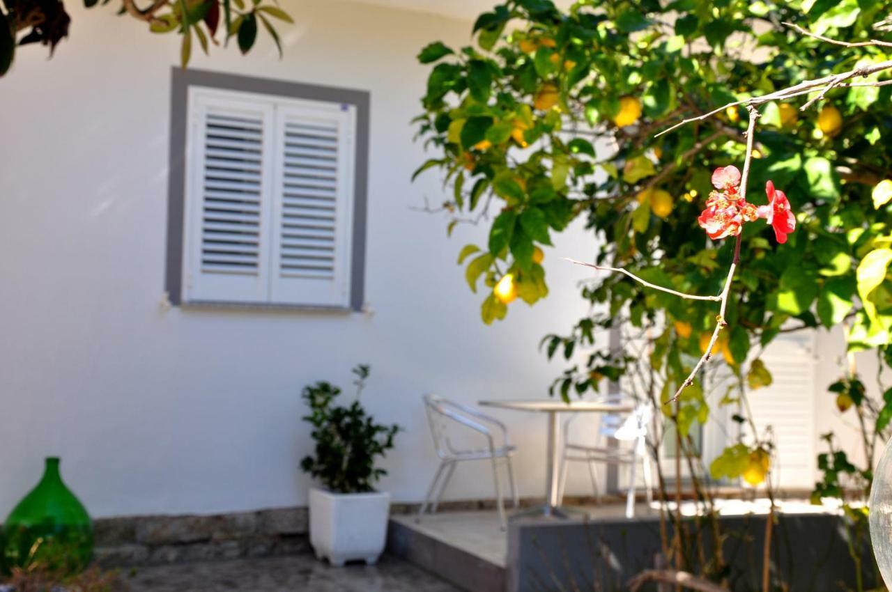 B&B Les Chambres Rooms & Suite Santa Teresa Gallura Exterior foto