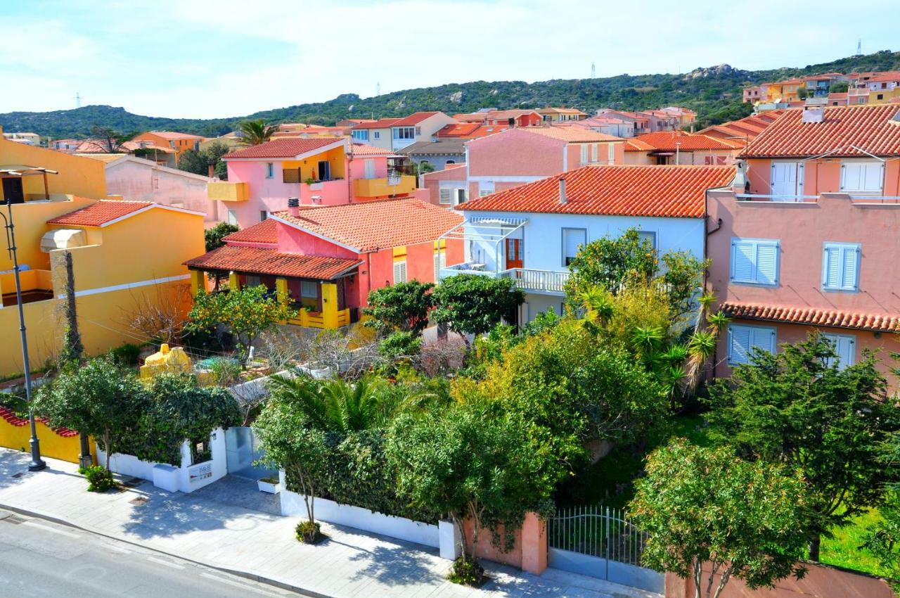 B&B Les Chambres Rooms & Suite Santa Teresa Gallura Exterior foto